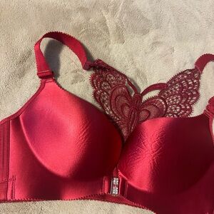 Elegant Red Lace Women's Bra 34” B/C